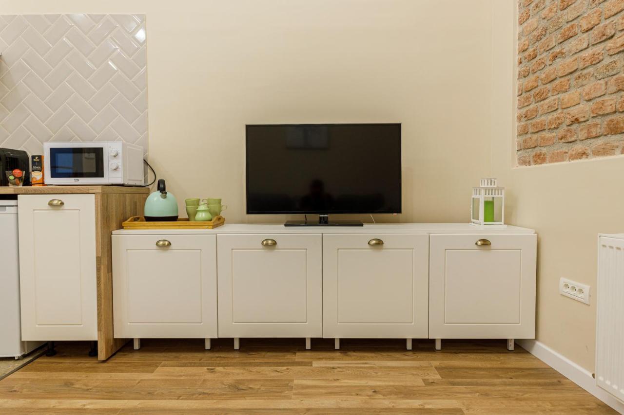 Beautiful Apartment In Heart Of Historical Center Timişoara Buitenkant foto