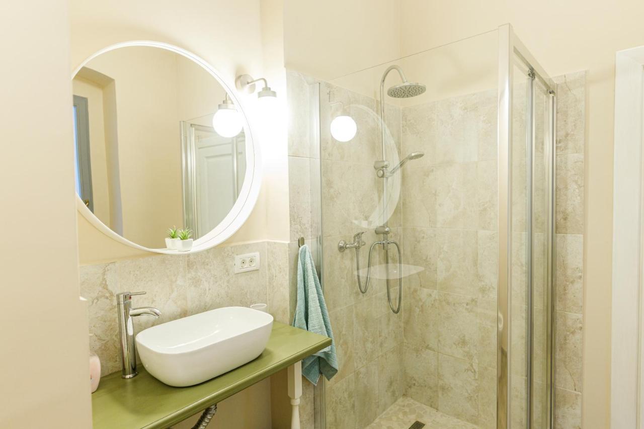 Beautiful Apartment In Heart Of Historical Center Timişoara Buitenkant foto